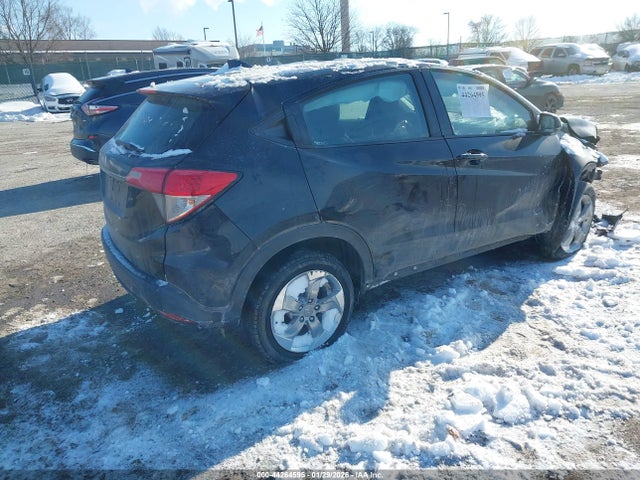 3CZRU5H32KG710646 Honda HR-V LX