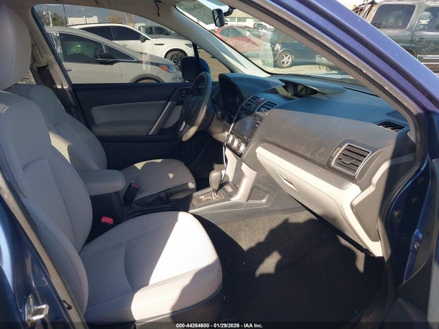 Subaru Forester 2.5i Premium 2017 JF2SJAEC9HH541268 Image 5
