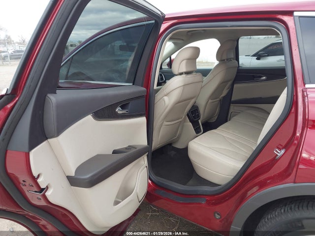 2019 LINCOLN NAUTILUS 2LMPJ8KP0KBL31117 Photo 7