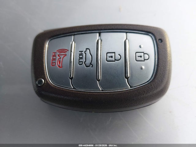 5NPD84LF9JH359370 Hyundai Elantra Value Edition