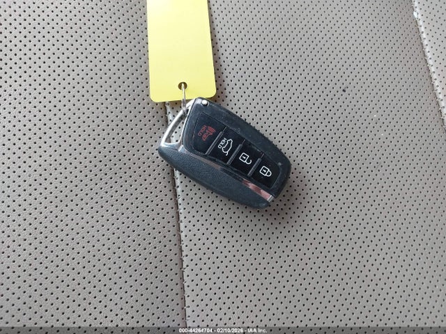 2018 Hyundai Santa Fe Sport 2.4l მანქანა იყიდება აუქციონზე, vin: 5NMZUDLBXJH079002, აუქციონის ნომერი: 44264704