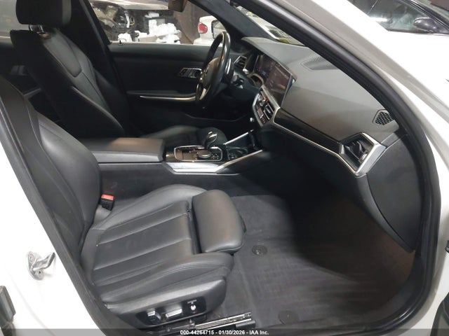 44264715 :رقم المزاد ، WBA5R7C55KAJ79562 vin ، 2019 Bmw 330i Xdrive مزاد بيع
