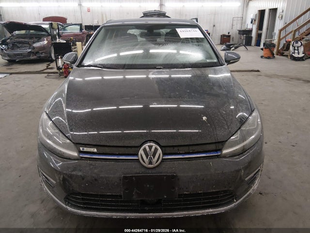 WVWKR7AU4KW908041 Volkswagen E-golf Se