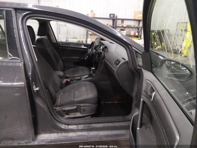 WVWKR7AU4KW908041 Volkswagen E-golf Se