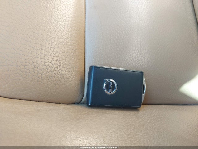 2016 VOLVO XC90 YV4A22PK2G1028563 Photo 10