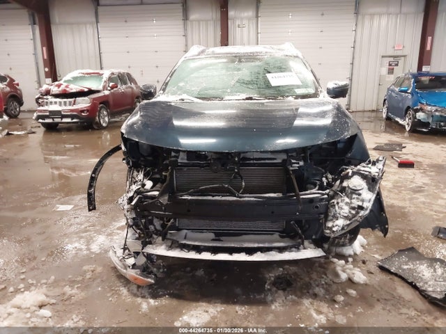44264735 :رقم المزاد ، KNMAT2MVXGP633538 vin ، 2016 Nissan Rogue Sv مزاد بيع