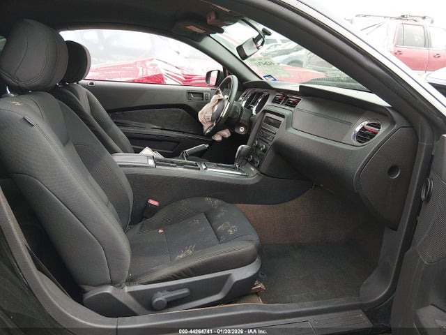 2014 FORD MUSTANG 1ZVBP8CF0E5217137 Photo 4