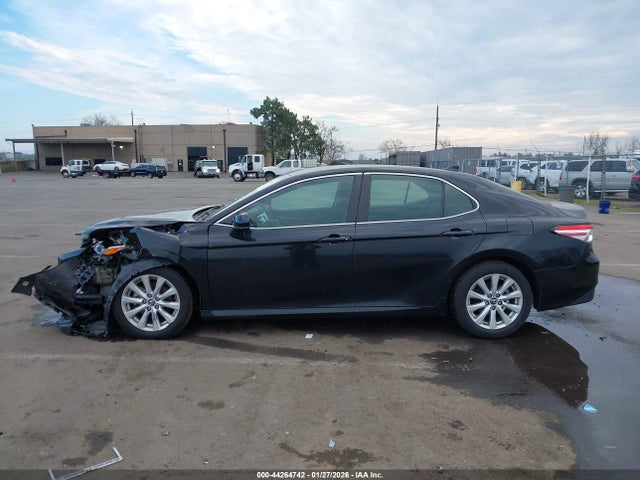 4T1B11HK9KU686130 Toyota CAMRY LE