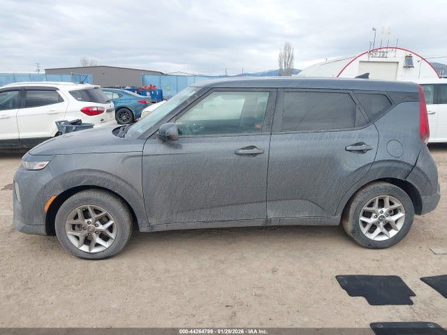 2020 Kia Soul S მანქანა იყიდება აუქციონზე, vin: KNDJ23AU3L7017629, აუქციონის ნომერი: 44264799