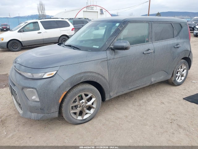 2020 Kia Soul S მანქანა იყიდება აუქციონზე, vin: KNDJ23AU3L7017629, აუქციონის ნომერი: 44264799