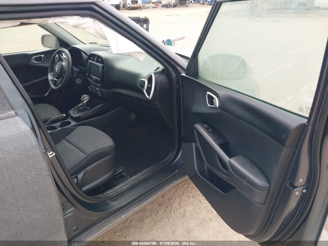 2020 Kia Soul S მანქანა იყიდება აუქციონზე, vin: KNDJ23AU3L7017629, აუქციონის ნომერი: 44264799