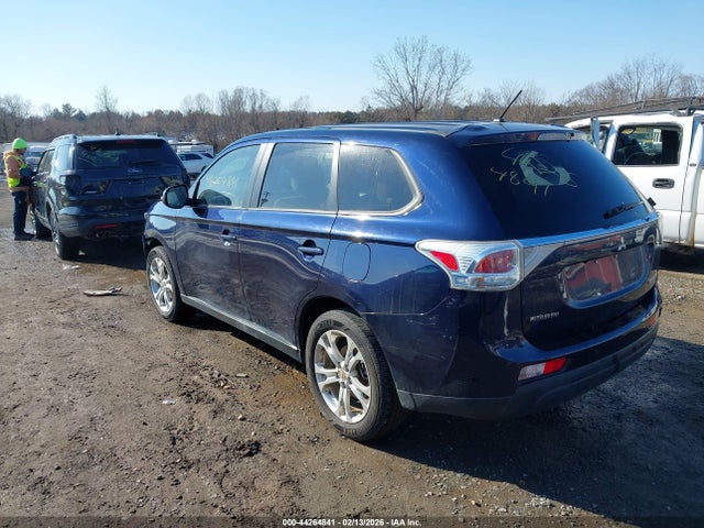 2014 MITSUBISHI OUTLANDER JA4AZ3A34EZ015764 Photo 2
