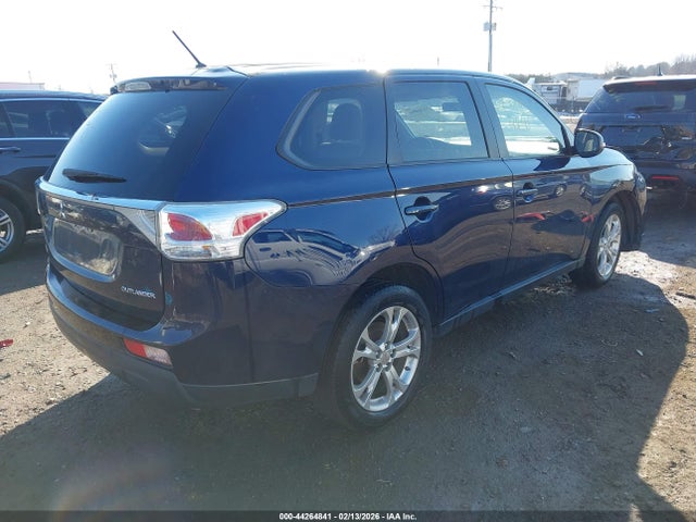 2014 MITSUBISHI OUTLANDER JA4AZ3A34EZ015764 Photo 3