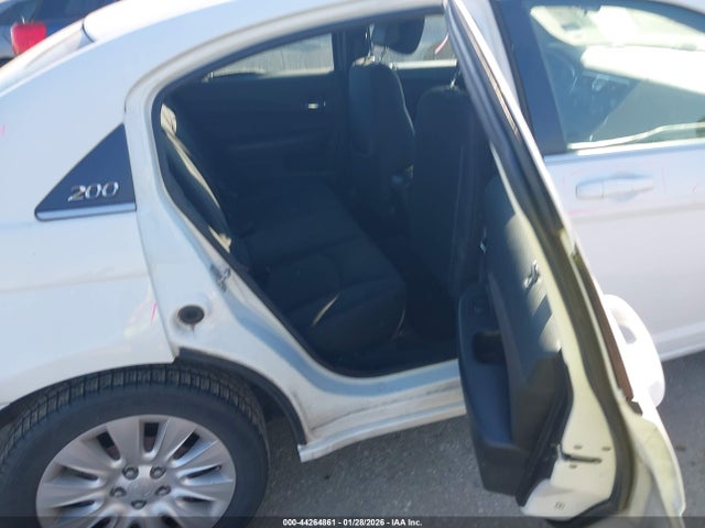 Продаж на аукціоні авто 2014 Chrysler 200 Lx, vin: 1C3CCBAB9EN140840, номер лоту: 44264861