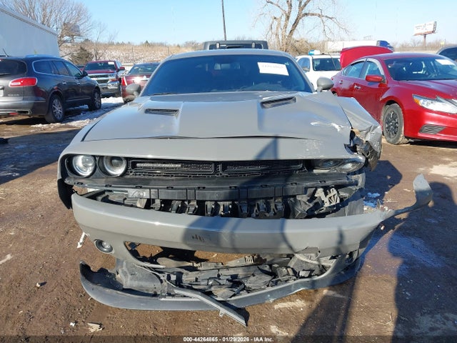 44264865 :رقم المزاد ، 2C3CDZAG4JH217019 vin ، 2018 Dodge Challenger Sxt مزاد بيع