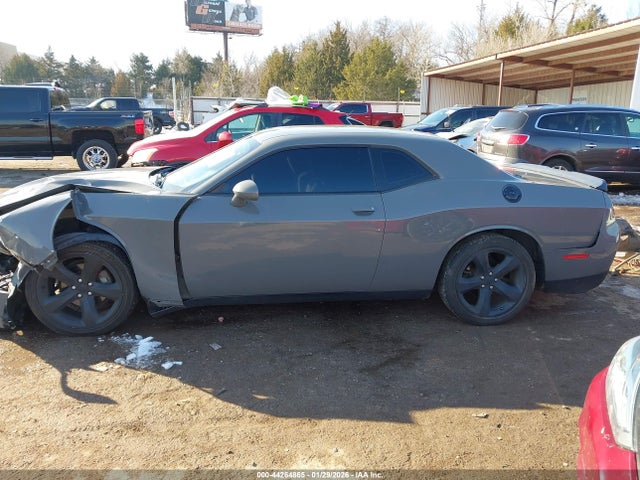 44264865 :رقم المزاد ، 2C3CDZAG4JH217019 vin ، 2018 Dodge Challenger Sxt مزاد بيع