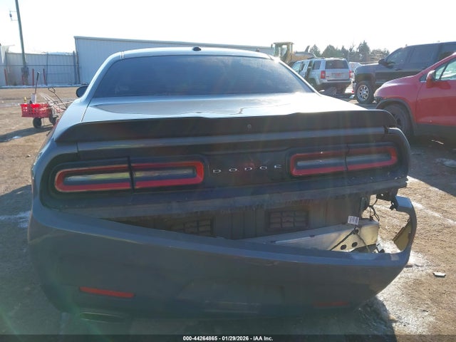 44264865 :رقم المزاد ، 2C3CDZAG4JH217019 vin ، 2018 Dodge Challenger Sxt مزاد بيع