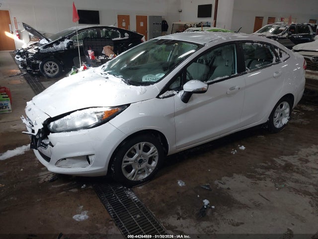 Ford FIESTA SE 2016 3FADP4BJ9GM134108 Image 2
