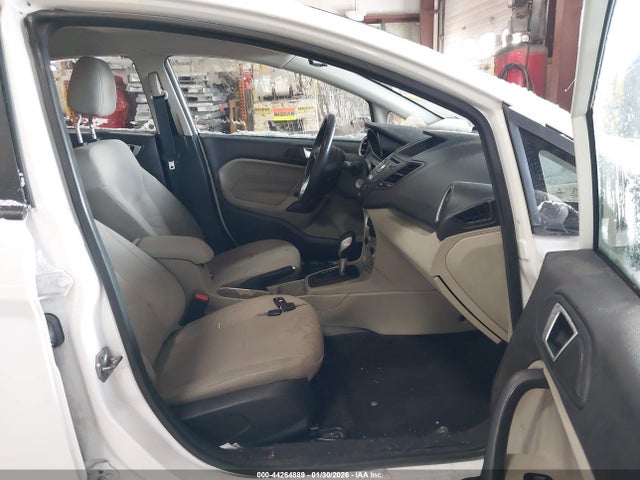 Ford FIESTA SE 2016 3FADP4BJ9GM134108 Image 5