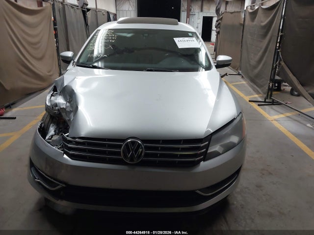 1VWBN7A34EC005345 Volkswagen Passat 2.0l Tdi Se