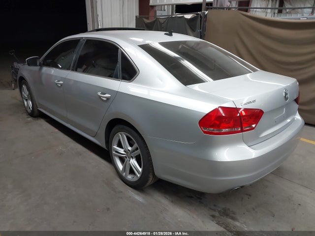 1VWBN7A34EC005345 Volkswagen Passat 2.0l Tdi Se