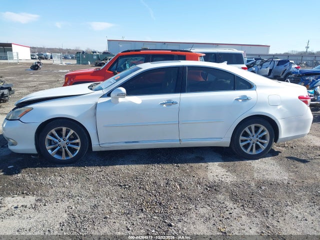 44264919 :رقم المزاد ، JTHBK1EG4B2414628 vin ، 2011 Lexus Es 350 مزاد بيع