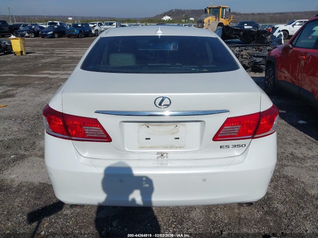 44264919 :رقم المزاد ، JTHBK1EG4B2414628 vin ، 2011 Lexus Es 350 مزاد بيع