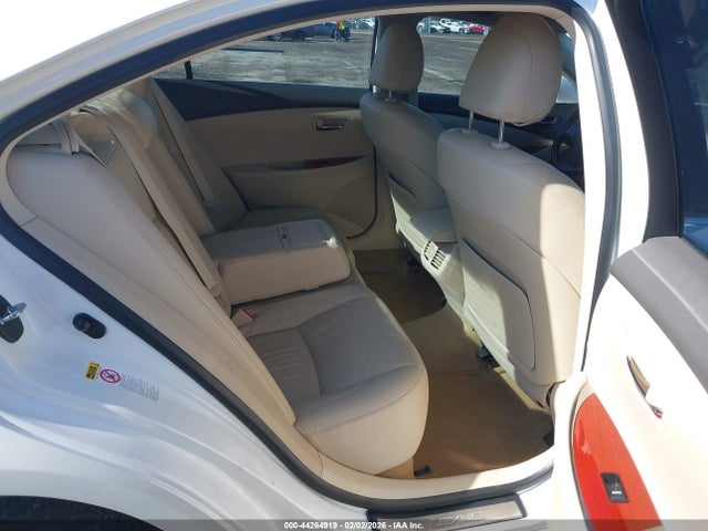 44264919 :رقم المزاد ، JTHBK1EG4B2414628 vin ، 2011 Lexus Es 350 مزاد بيع