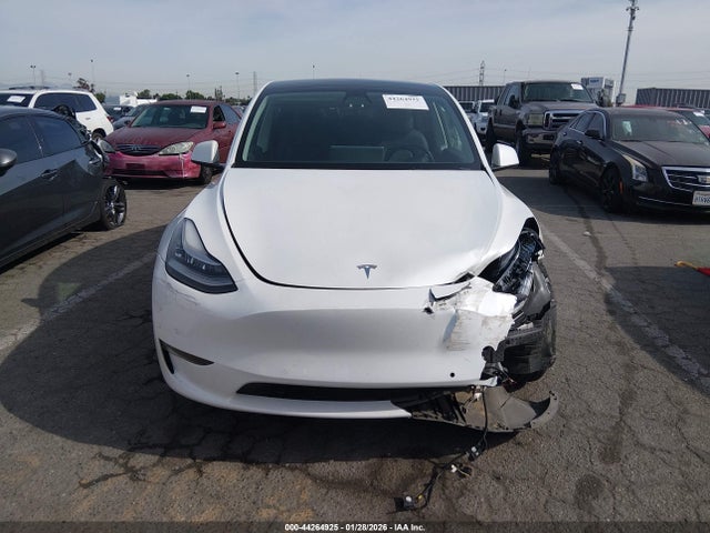 7SAYGDEE7NF458253 Tesla Model Y Long Range Dual Motor All-wheel Drive