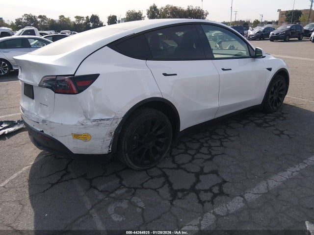 2022 TESLA MODEL Y 7SAYGDEE7NF458253 Photo 3