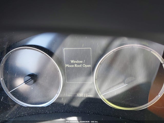 Продажа на аукционе авто 2025 Lexus Is 300, vin: JTHDA1D20S5133300, номер лота: 44264935