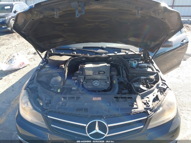 44264964 :رقم المزاد ، WDDGJ4HB4DG038195 vin ، 2013 Mercedes-benz C 250 مزاد بيع