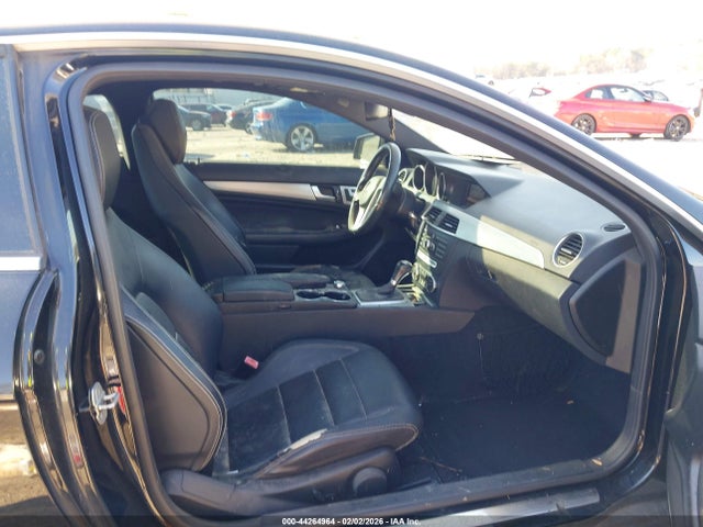 44264964 :رقم المزاد ، WDDGJ4HB4DG038195 vin ، 2013 Mercedes-benz C 250 مزاد بيع