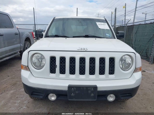 1C4NJPFAXHD161407 Jeep Patriot Latitude Fwd