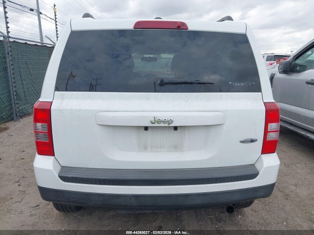 1C4NJPFAXHD161407 Jeep Patriot Latitude Fwd