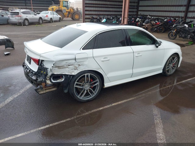 2017 Audi S3 2.0t Premium Plus მანქანა იყიდება აუქციონზე, vin: WAUB1GFF6H1048292, აუქციონის ნომერი: 44265028