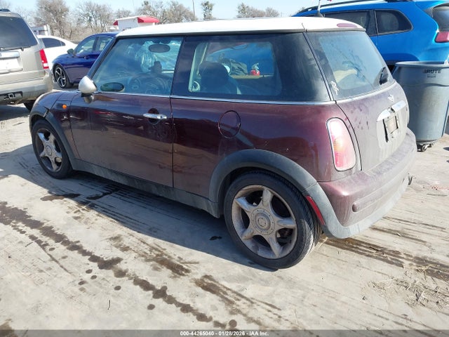 2003 MINI COOPER WMWRC33413TE15233 Photo 2