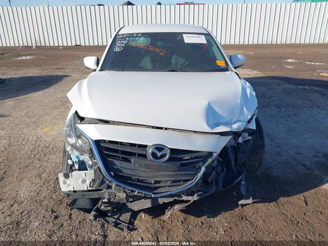 Продажа на аукционе авто 2015 Mazda Mazda3 I Touring, vin: 3MZBM1V7XFM232889, номер лота: 44265042