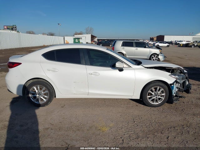 Продажа на аукционе авто 2015 Mazda Mazda3 I Touring, vin: 3MZBM1V7XFM232889, номер лота: 44265042