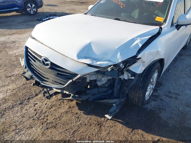 Продажа на аукционе авто 2015 Mazda Mazda3 I Touring, vin: 3MZBM1V7XFM232889, номер лота: 44265042