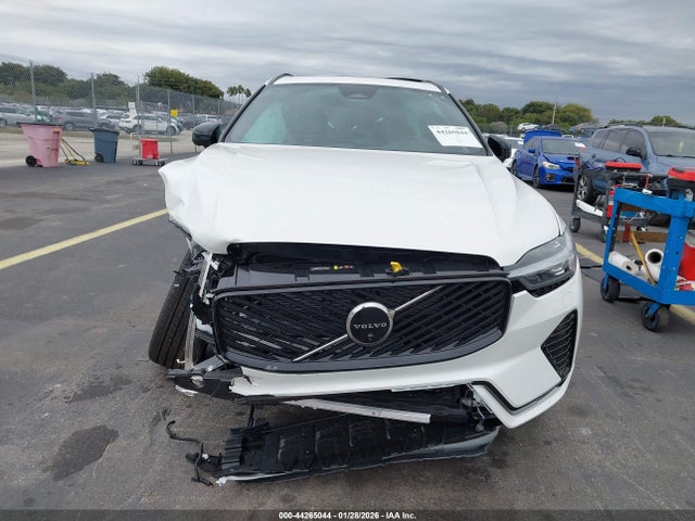 YV4M12RC0T1367614 Volvo Xc60 B5 Plus