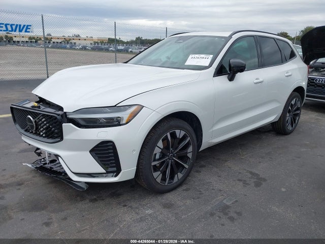 YV4M12RC0T1367614 Volvo Xc60 B5 Plus