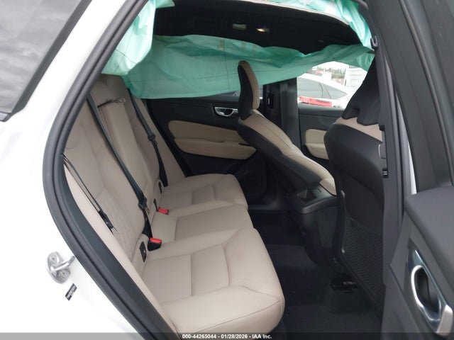 YV4M12RC0T1367614 Volvo Xc60 B5 Plus