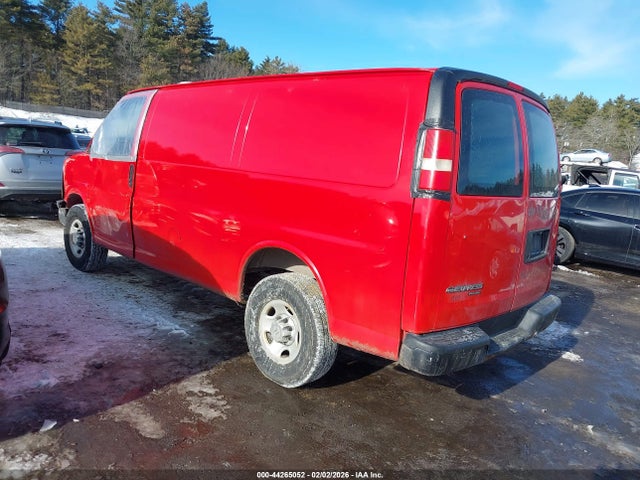 2013 CHEVROLET EXPRESS 3500 1GCZGTCAXD1128562 Photo 2