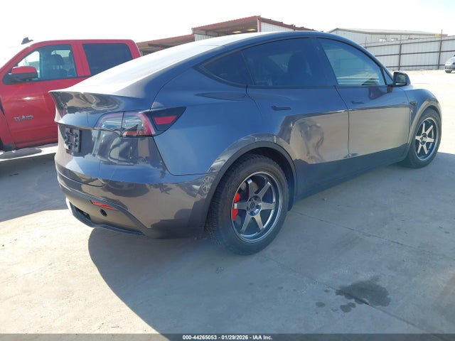 7SAYGDEF4NF375954 Tesla Model Y Performance Dual Motor All-wheel Drive