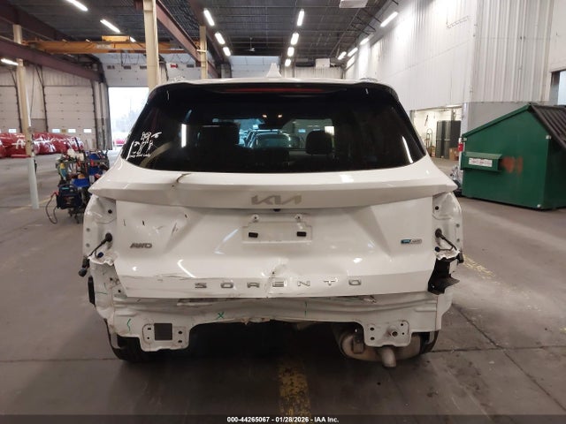 KNDRGDLGXN5123799 KIA Sorento Hybrid S