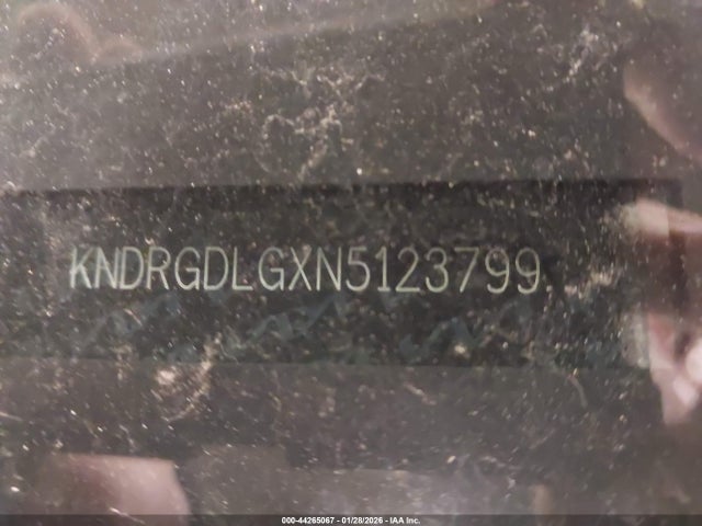 KNDRGDLGXN5123799 KIA Sorento Hybrid S