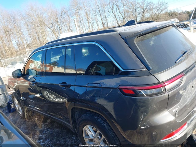 2025 Jeep Grand Cherokee Laredo X 4x4 მანქანა იყიდება აუქციონზე, vin: 1C4RJHAG0SC309600, აუქციონის ნომერი: 44265156