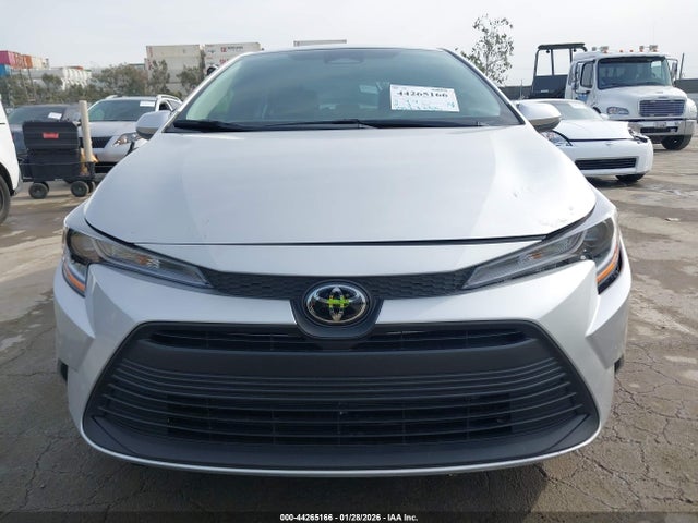 5YFB4MDE4TP363129 Toyota COROLLA LE