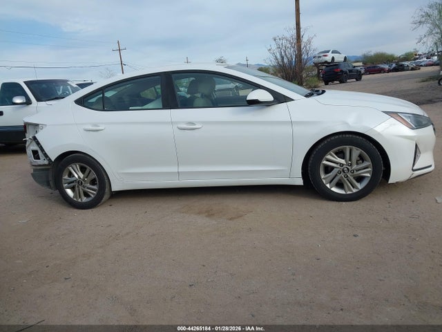 5NPD84LF7KH458352 Hyundai ELANTRA SEL